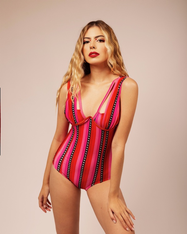 BODY ANGIE HEARTLINES