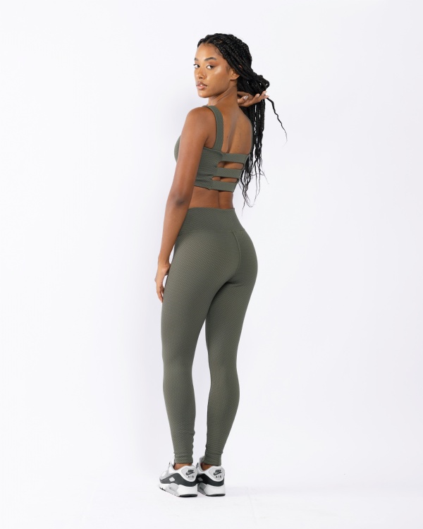 CONJUNTO JOY VERDE MUSGO TEXTURIZADO 